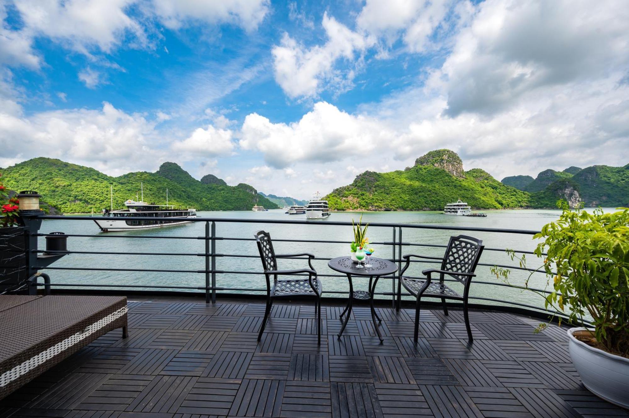 Velar Of The Sea Hotel Ha Long Exterior foto